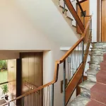 Lucy\'S Apartment